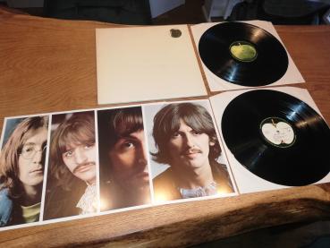 The Beatles White Album 1973 Apple Records 1C 192-04 173/74 Doppel LP Deutsche Pressung Nummer 360741 mit 4 Posterkarten NM/VG+